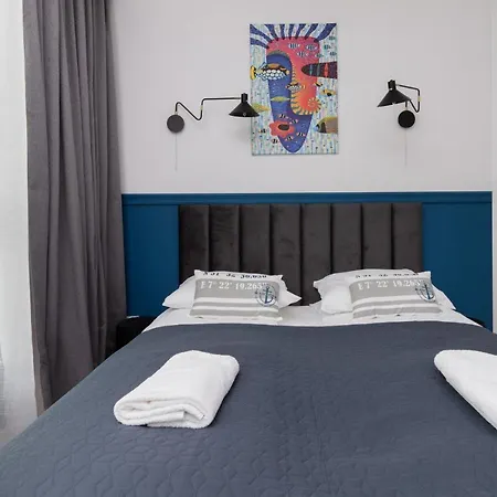 Redlowo & 2 Bedrooms & Parking By Renters شقة غدينيا