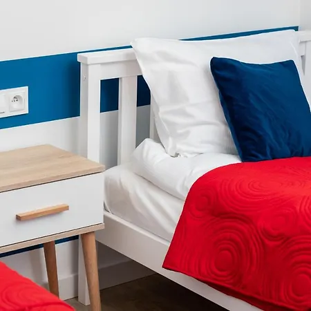 Redlowo & 2 Bedrooms & Parking By Renters Apartment Gdynia