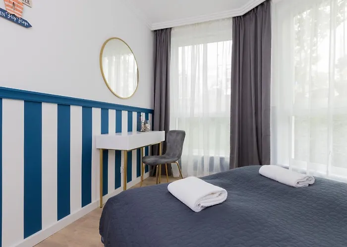 Redlowo & 2 Bedrooms & Parking By Renters Gdynia